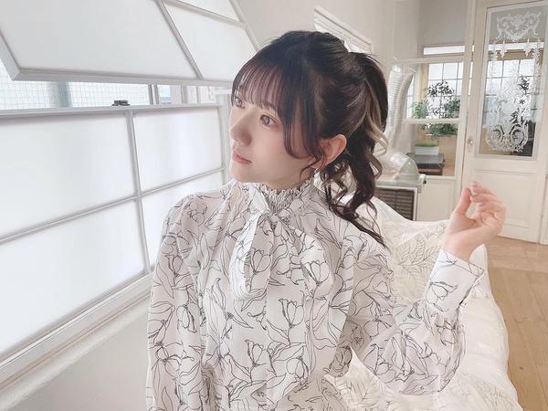 初恋系正妹山田麻莉奈宽松衬衫下半身 白皙嫩腿更是藏也藏不住 Facebook-第9张