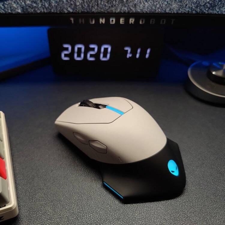 堪称全能的游戏鼠标,外星人aw610m无线鼠标评测