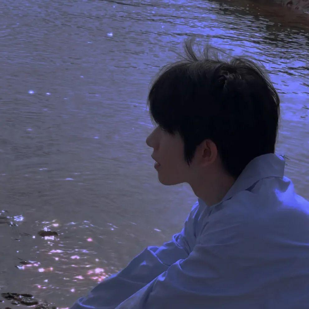 一眼万年的男头