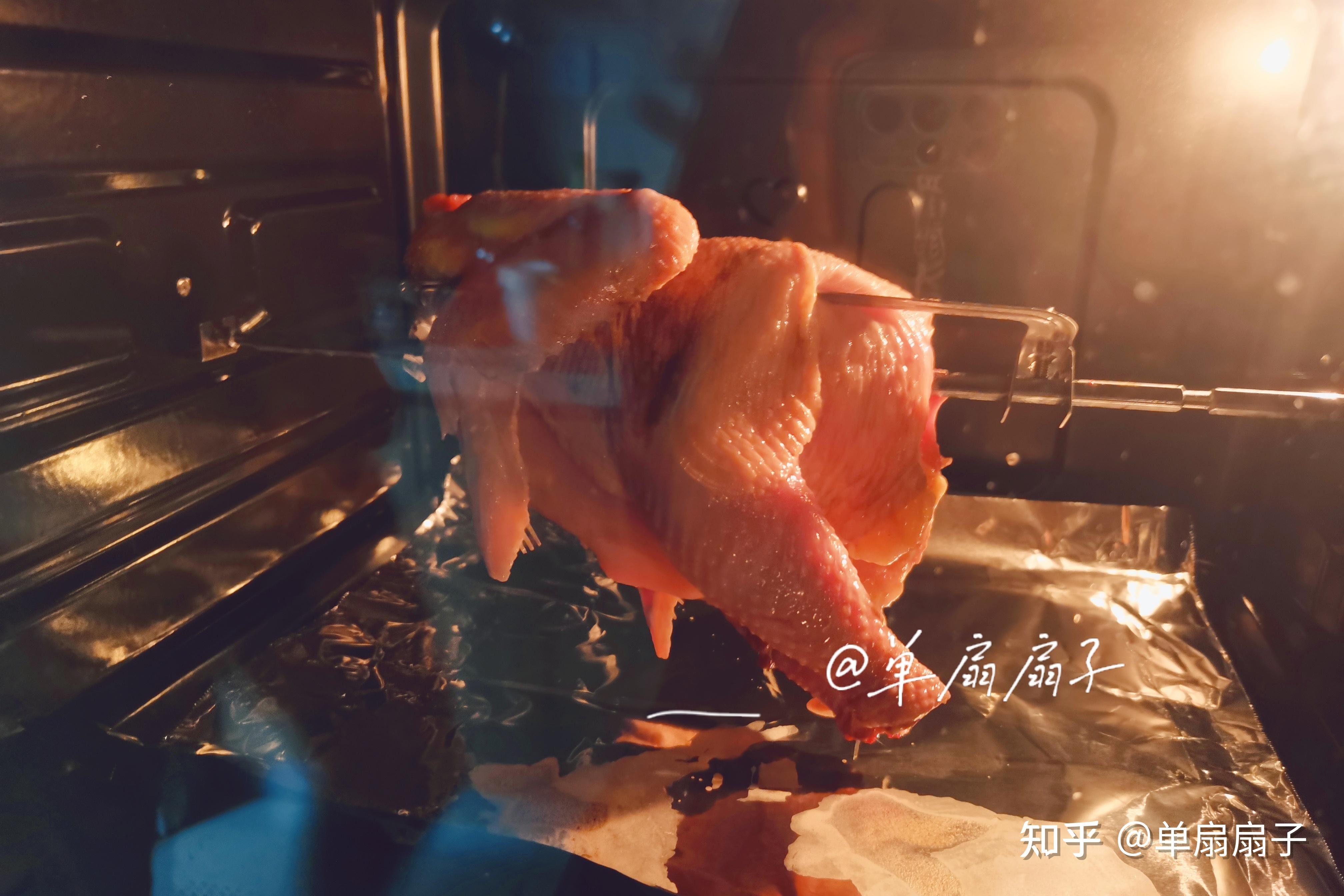 锡纸烤鸡（烤箱版）外酥里嫩肉美多汁（半只鸡）的做法步骤图 - 君之博客|阳光烘站
