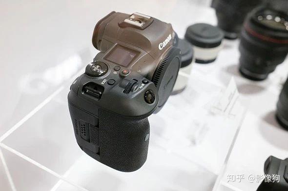 EOS R5现身WPPI、松下更新镜头规划、佳能G9XIII参数、X-T4防抖镜头盘点 - 知乎