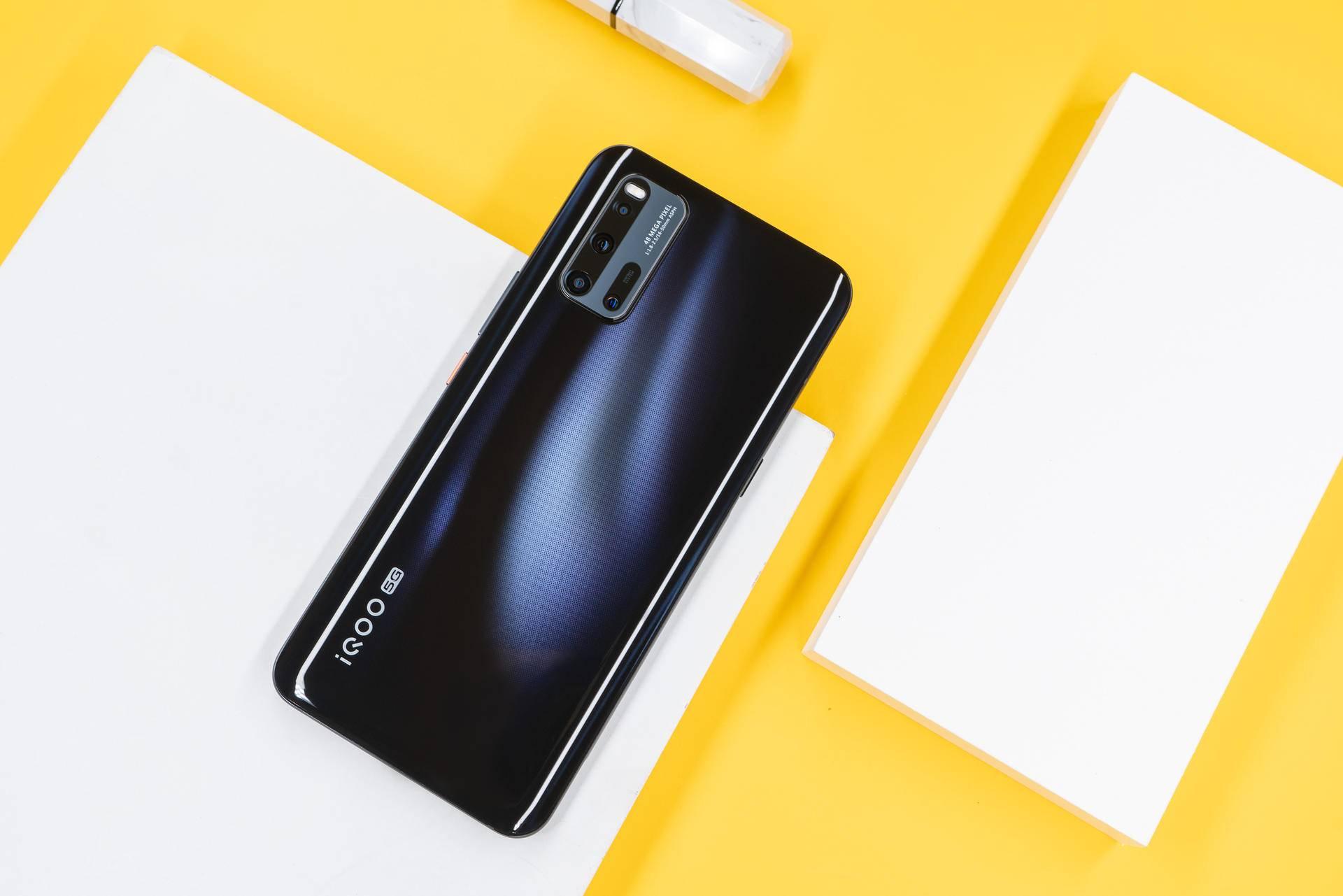 体验再升级一机在手享多重极致体验iqoo3美图欣赏