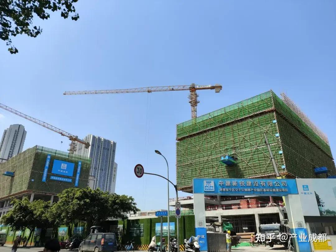 官网公布的《成都市中优"十四五"规划》中,成都蓉北商圈与春熙路商圈