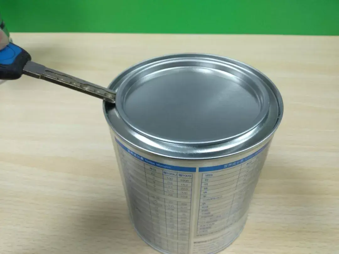 高盖奶粉,emmmmm…不是钙含量高的奶粉,而是外包装采用高盖罐子包装的