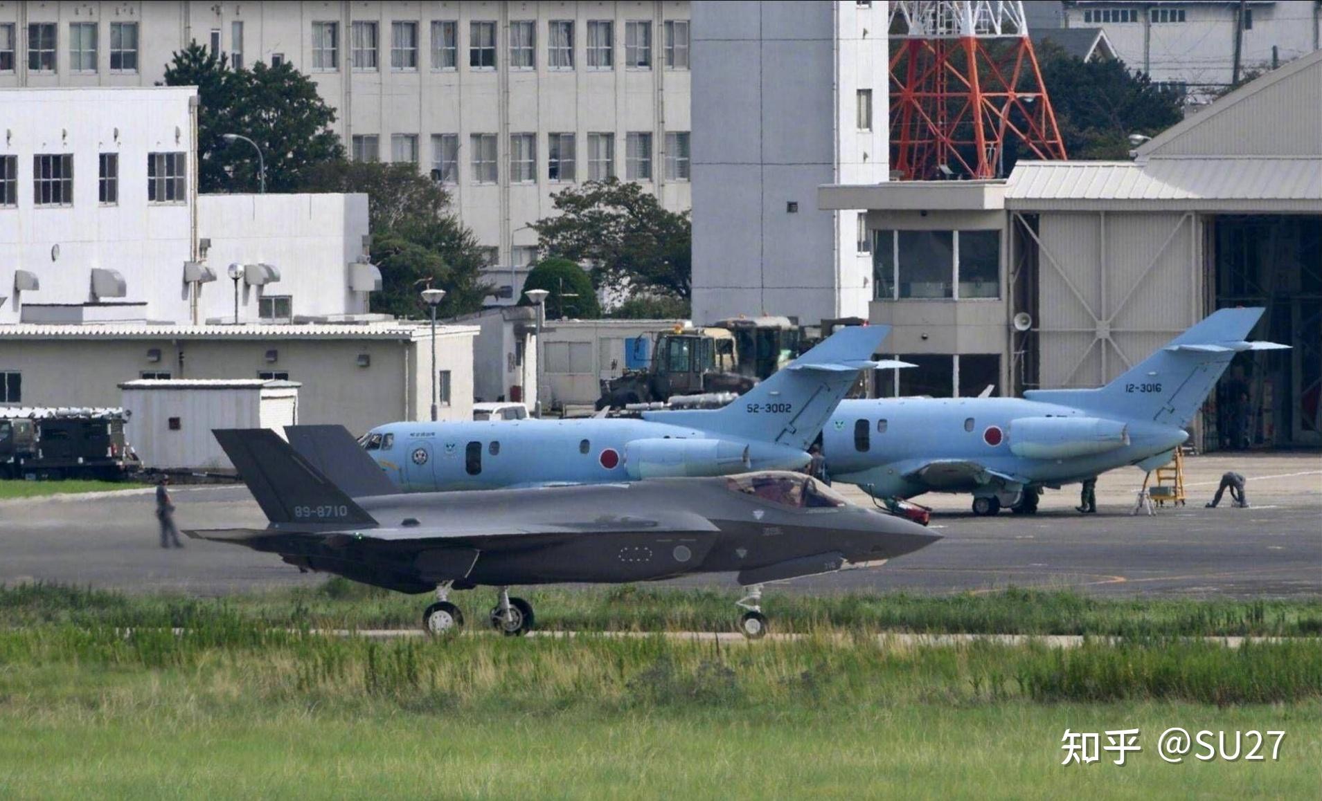 日本自卫队两架f35战机紧急迫降