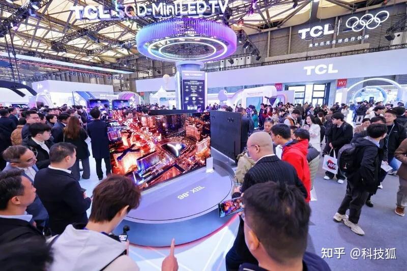 今年 AWE,TCL 卷疯了