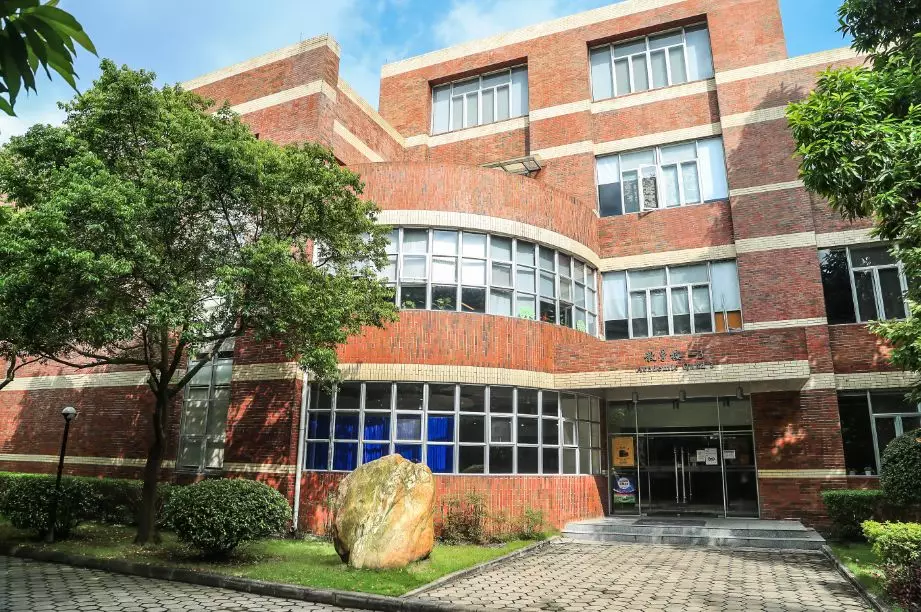 宜校2019出国留学最强中学榜发布!广东这所学校冲进前三!