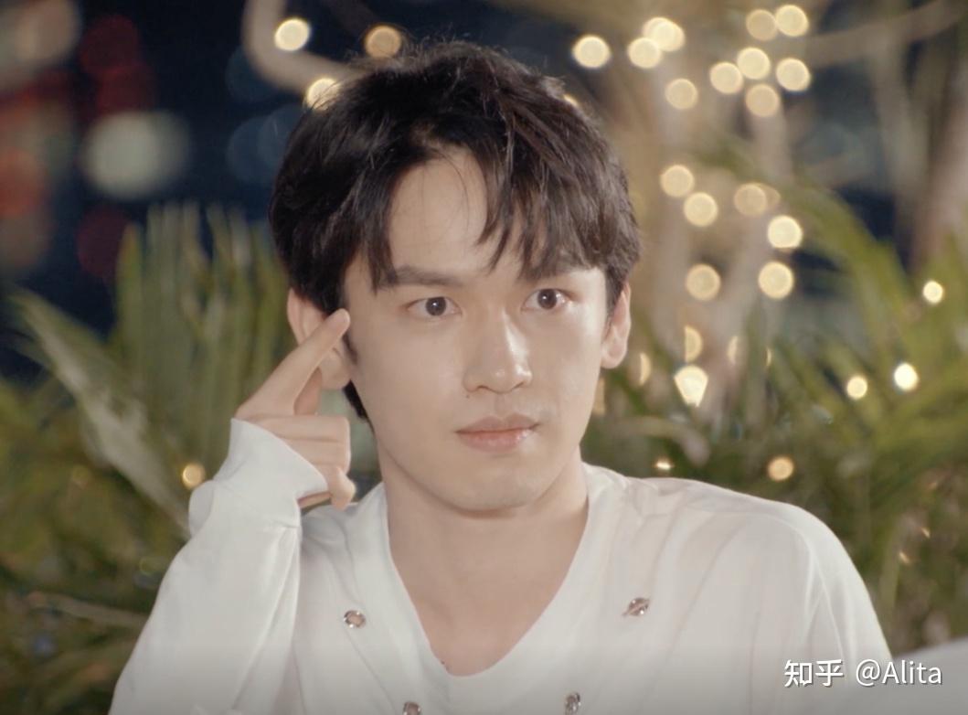 心动的信号4男二simon这个大骗子明明超爱短头发女生