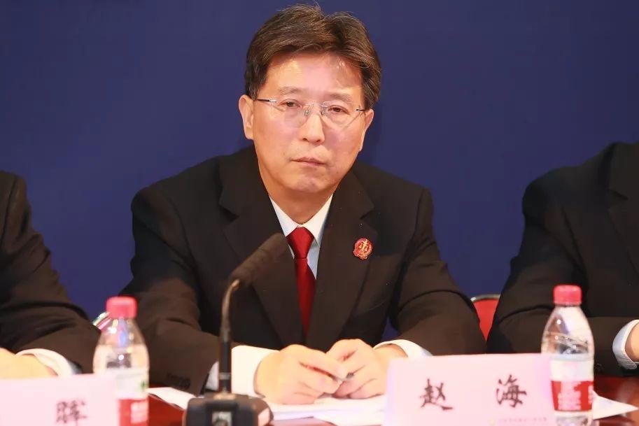 赵海作为西城法院派驻社区的专职巡回法官,在多年的