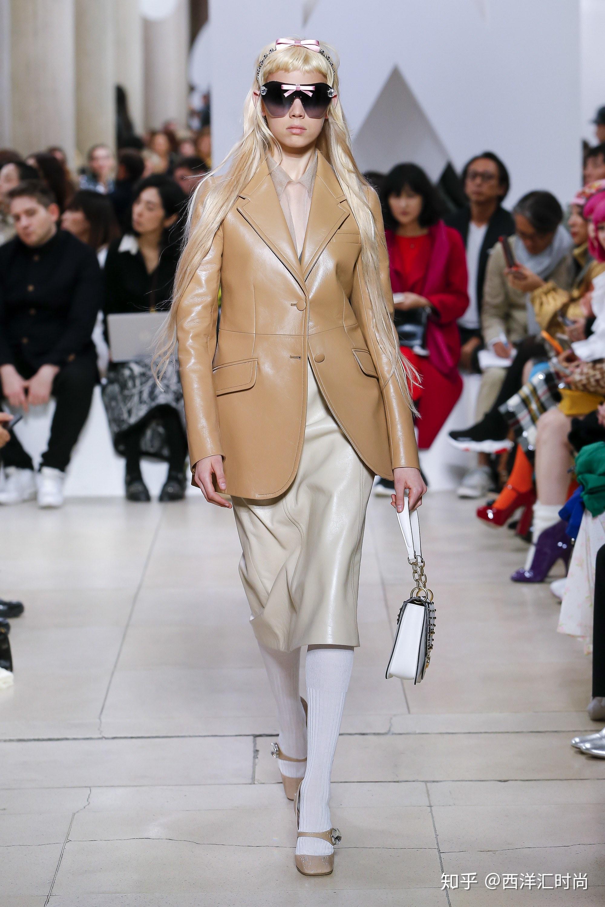 古力娜扎,少女杨幂最爱的miu miu芭蕾舞鞋 2019秀场转型ol风 - 知乎