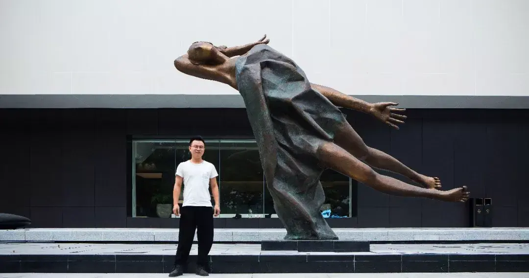 【艺术资讯】李雄近期的雕塑创作状态