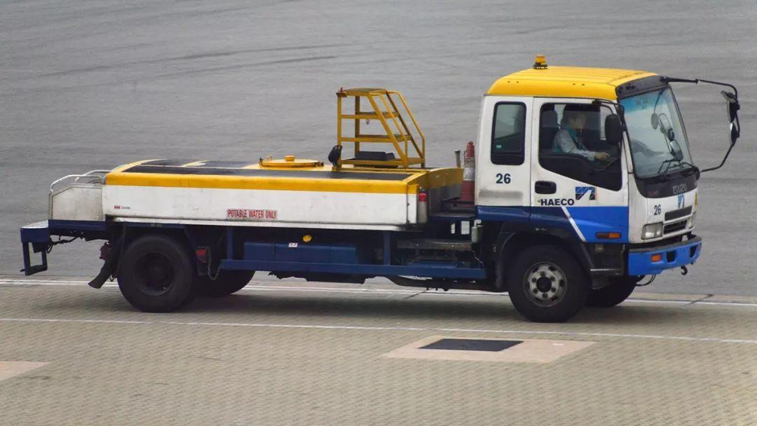 飞机上的水是从哪儿来的