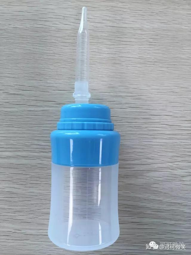 第三种奶瓶:勺样型奶瓶以上三种奶瓶是临床上常见的唇腭裂专用奶瓶,哪