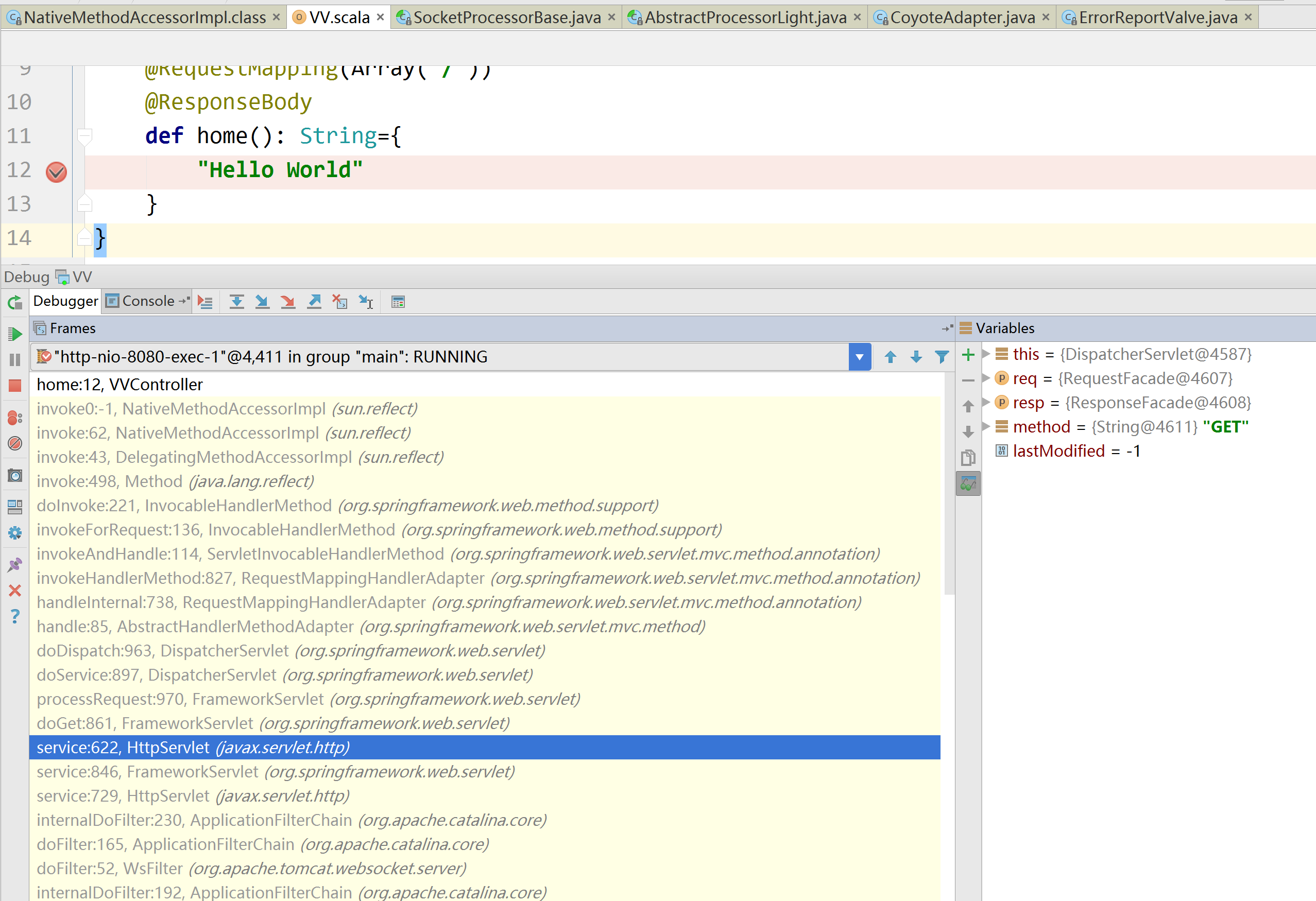 What’s the essential difference between the way CGI and servlets work ...