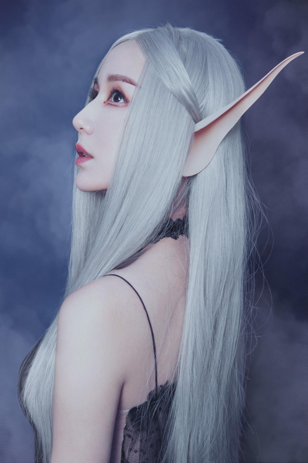 精灵女王上线02娄艺潇最新白发造型惊艳曝光