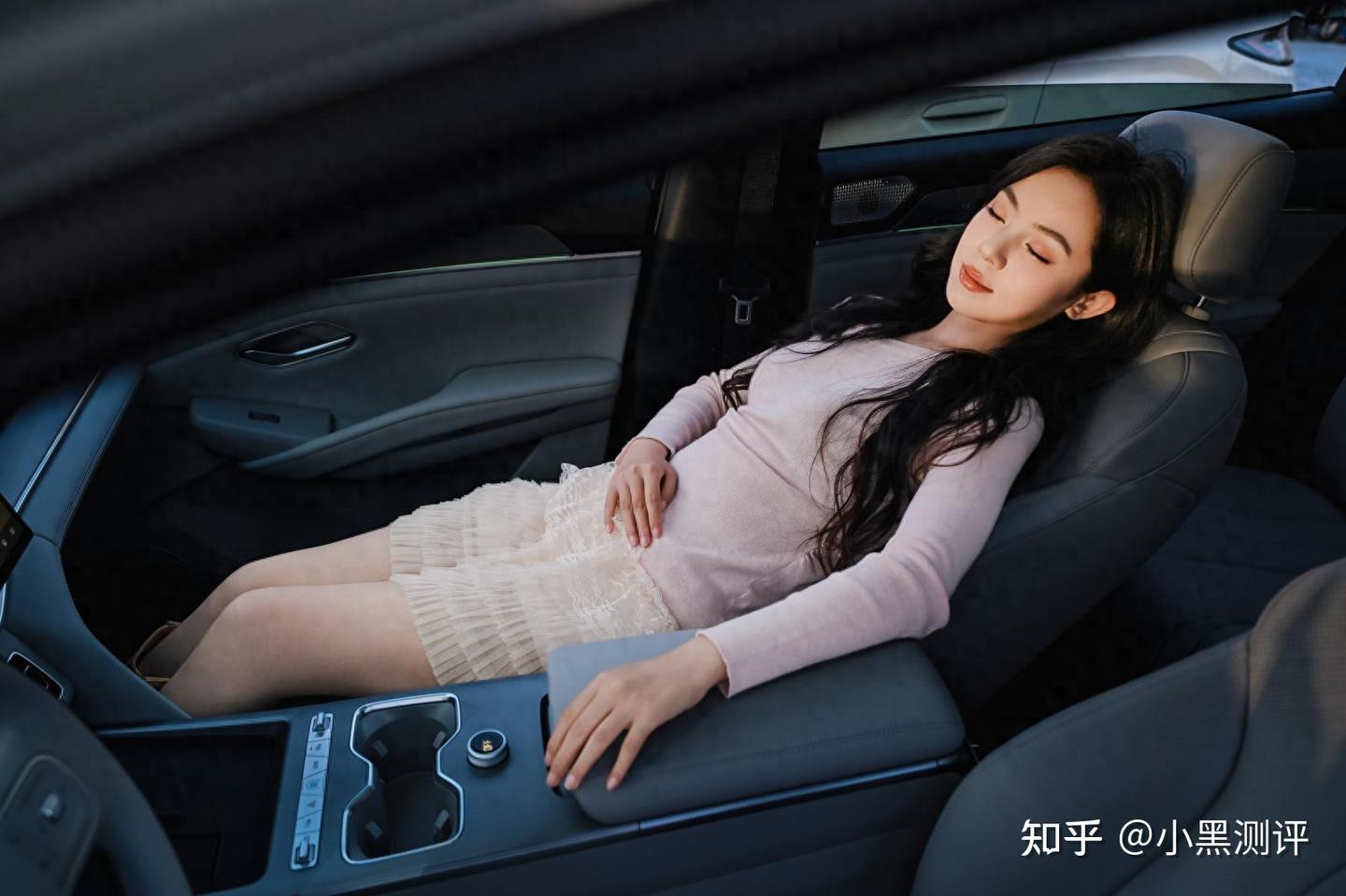 5分钟从10%充到70%?宋Ultra EV郑州快闪,充电速度真的离谱