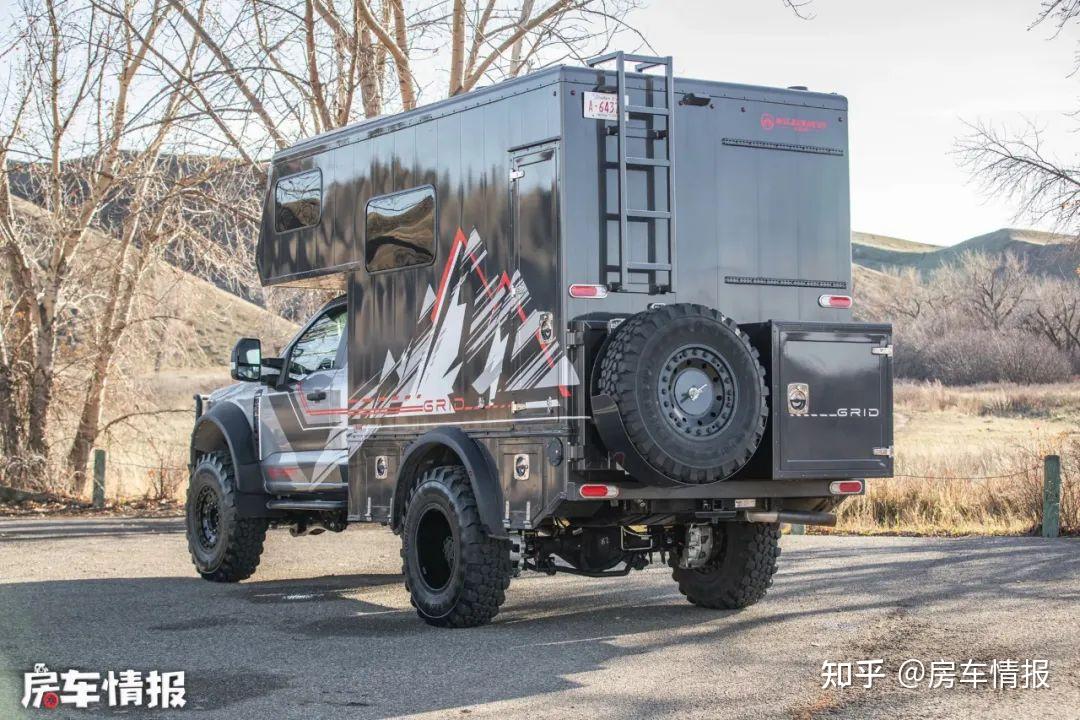 新款福特四驱越野房车配67t动力能翻山越岭内外设计非常协调