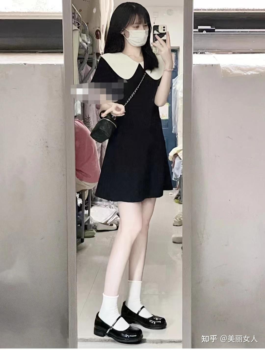 夏天的小黑裙搭配