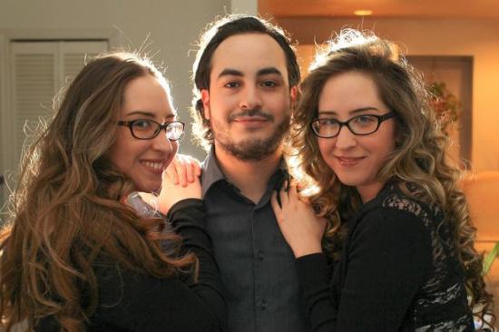 什么是双开门男朋友 v2-fc4967485563d67432e8a5cf149c737e_r.jpg