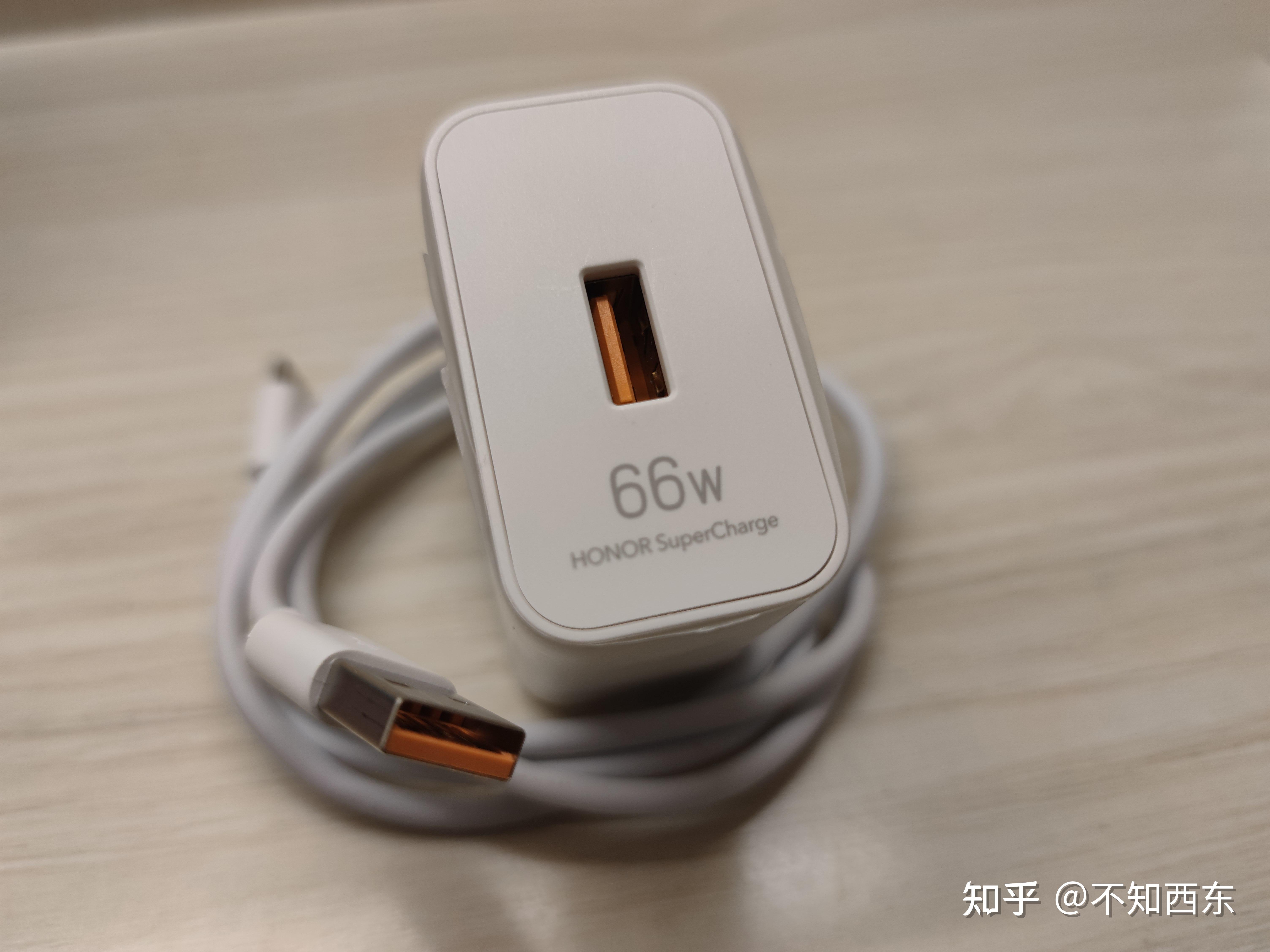 续航方面,由于只有4000mah的电池,不得不说,荣耀v40的续航表现并不太