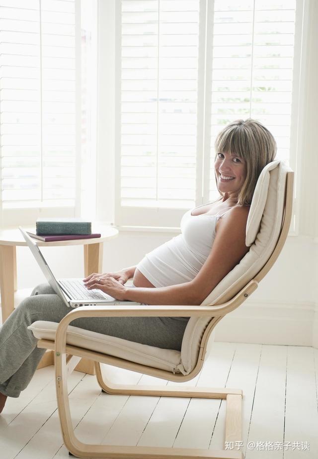 孕晚期最佳坐姿图片图片