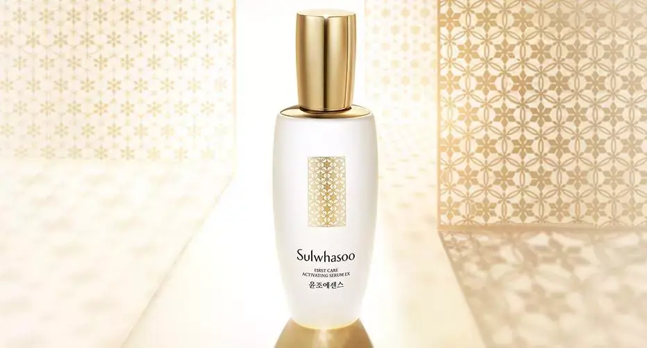 功效:滋盈系列是雪花秀最为人所知的系列线,主打保湿,补水,调节肌肤水