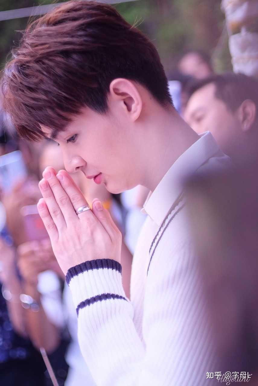 宝藏男孩黄明明saint