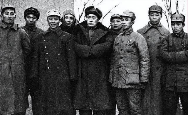 粟裕三虎将为何王必成陶勇是中将而叶飞是上将