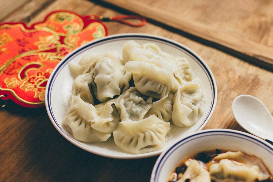 今日冬至:宜食水饺,饮米酒,画消寒图