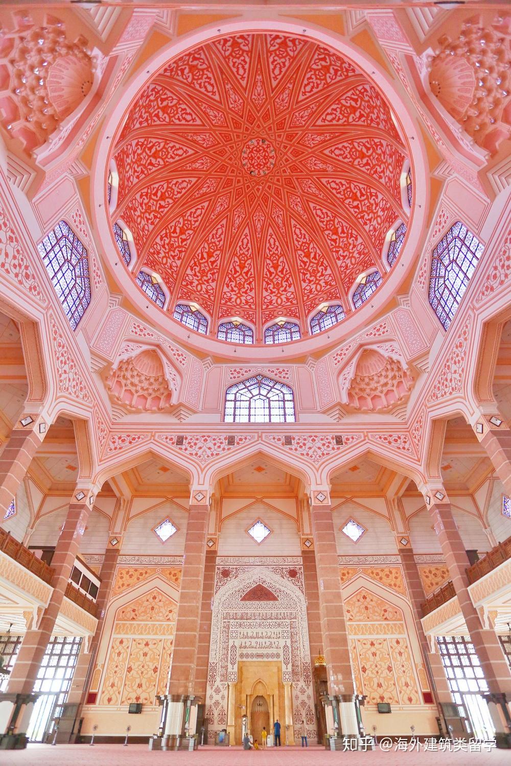 印度拉贾斯坦邦的首府斋普尔就是一座梦幻的粉色之城而风之宫殿就是