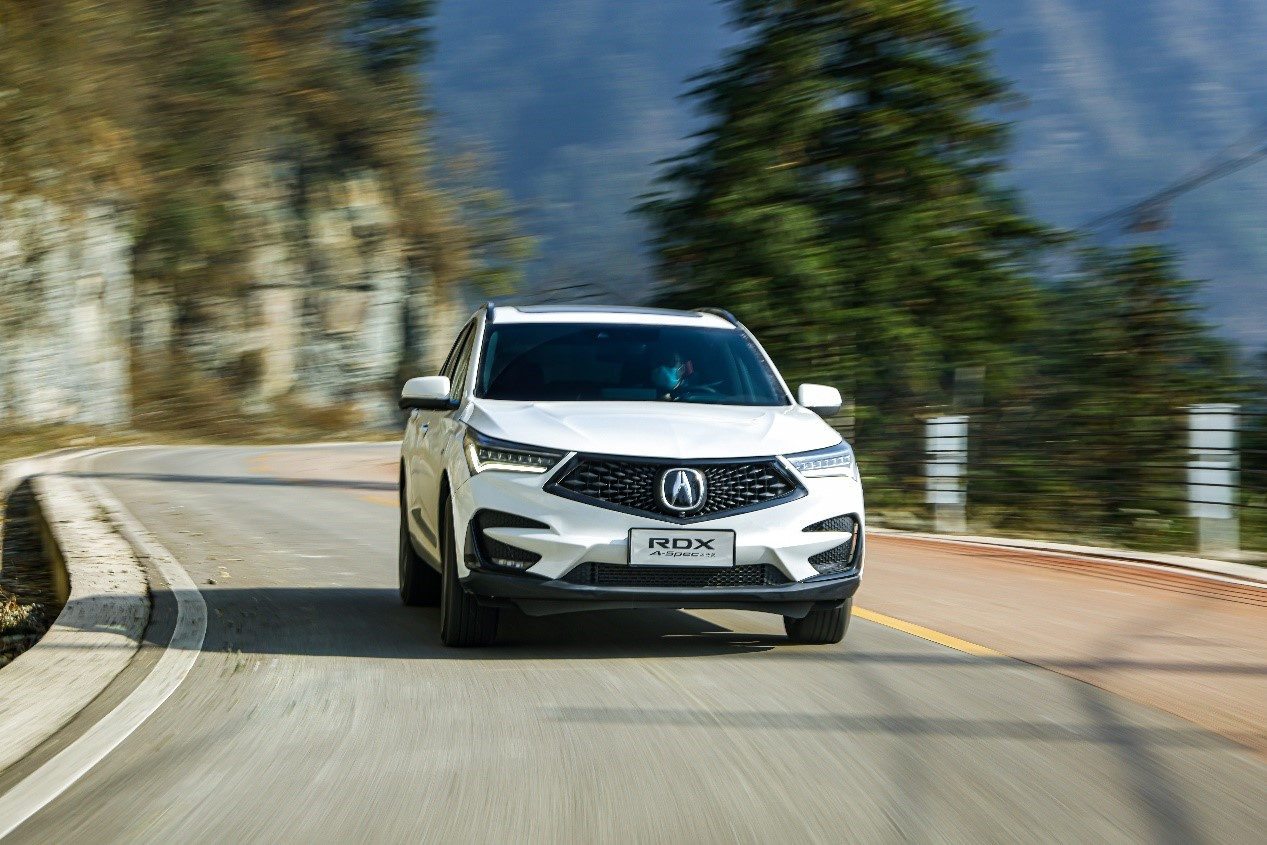 以性能论英雄acura打开了豪华的另一面