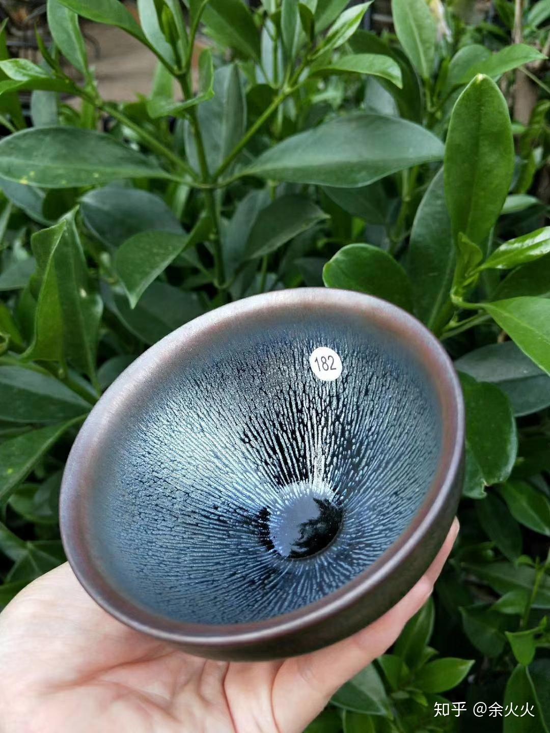 「市级工艺美术名艺人」陈国文-七颗泪银毫束口盏建盏之家