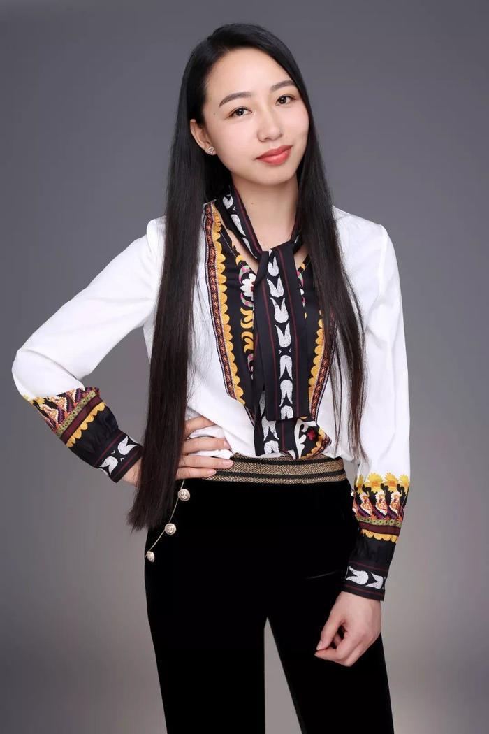 希菲洛平台合伙人周小芳人生需要勇气去坚定自己的选择