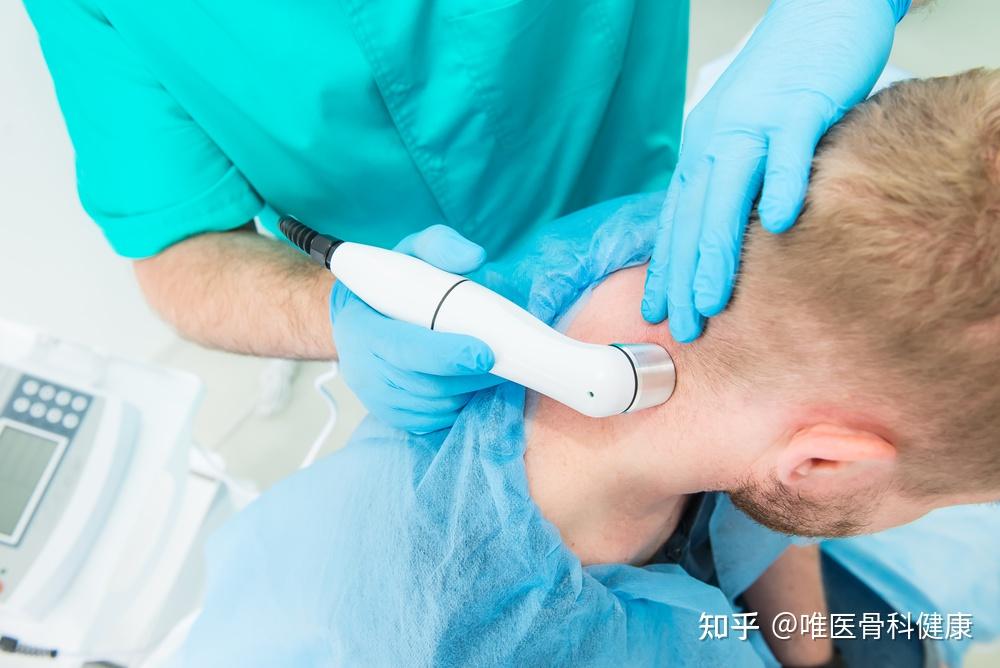 除了手术和吃药,颈椎病患者还能怎么办?