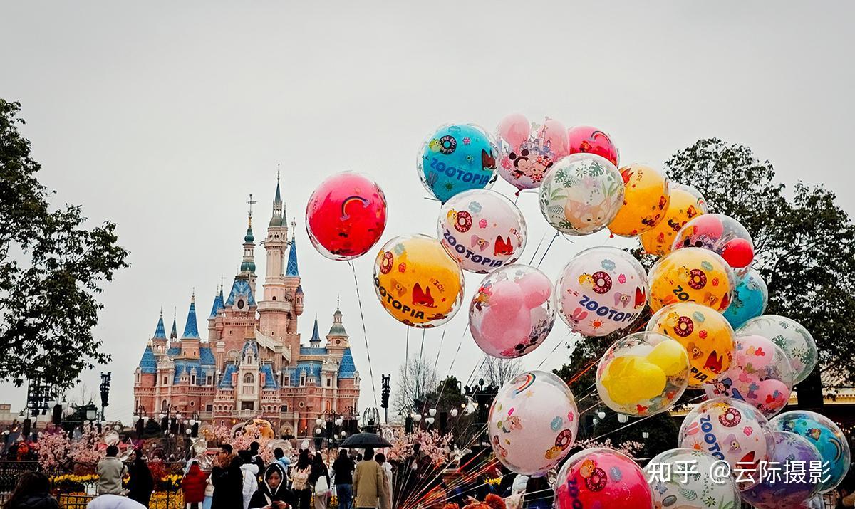 有你更酷iqoo12手机摄影全天候记录上海迪士尼度假区的独特
