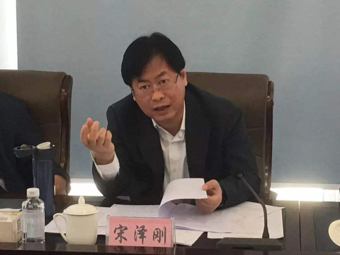 贪官轶事黑龙江原五常市长宋泽刚酒量好爱唱歌