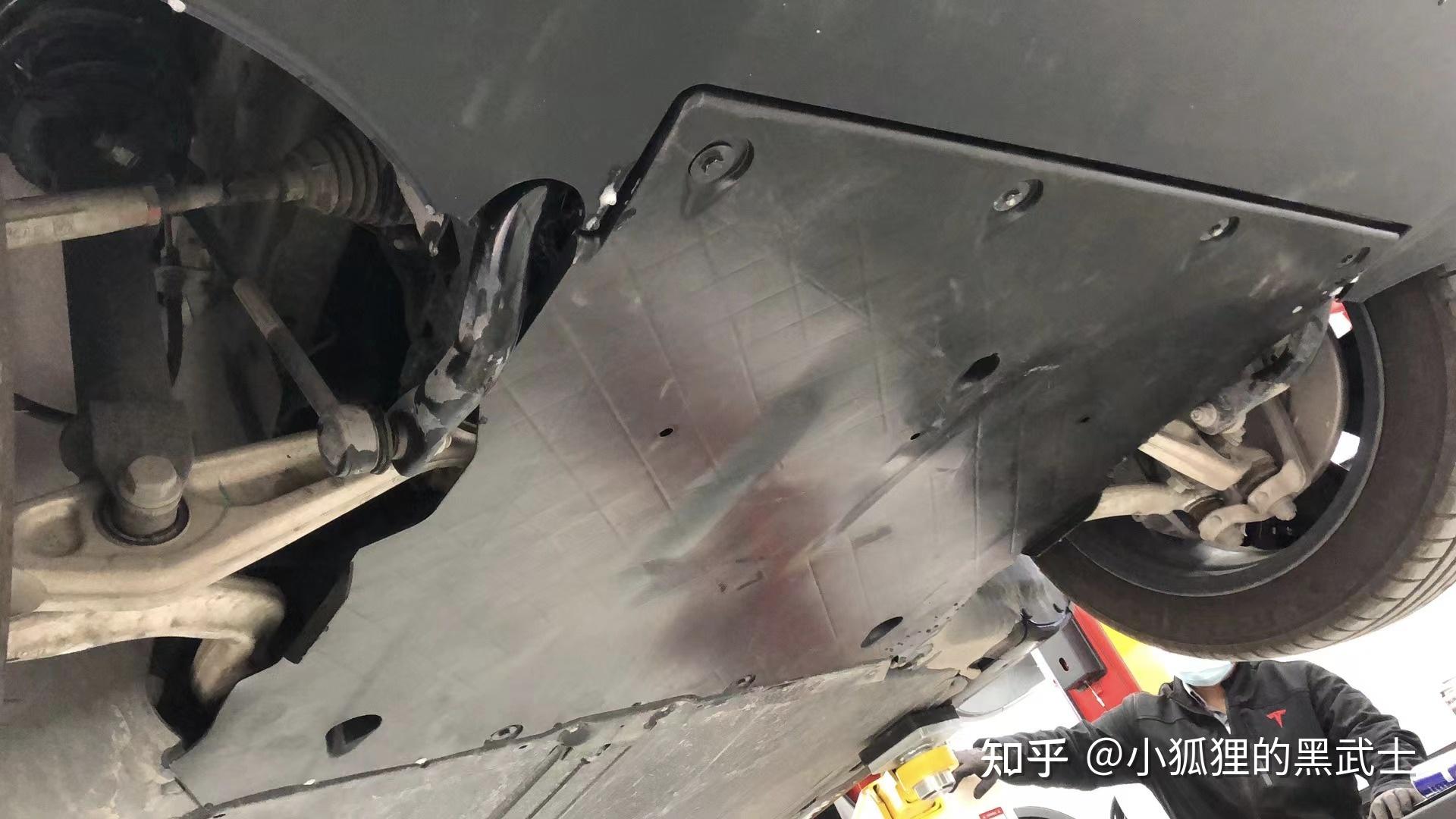 特斯拉底盘事故出险