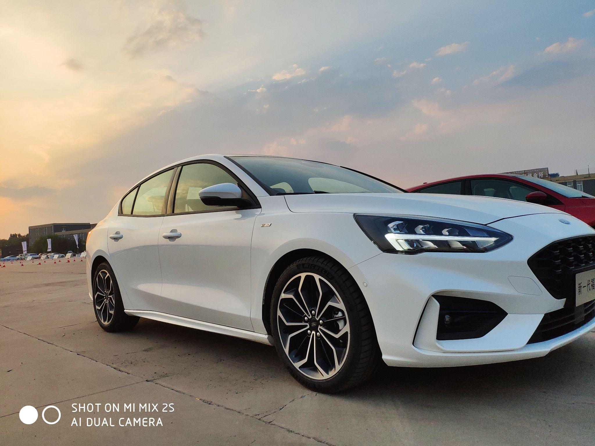 新车冒死抢拍,全新一代福克斯会抢了谁的奶酪