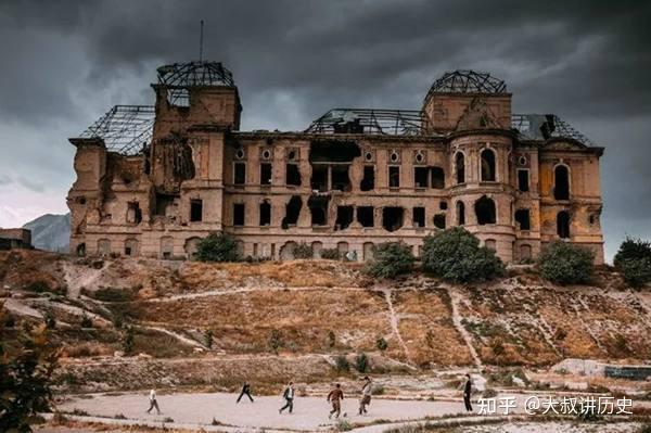 科索沃机场争夺战200俄军特种兵对阵英军空降突击旅谁赢了