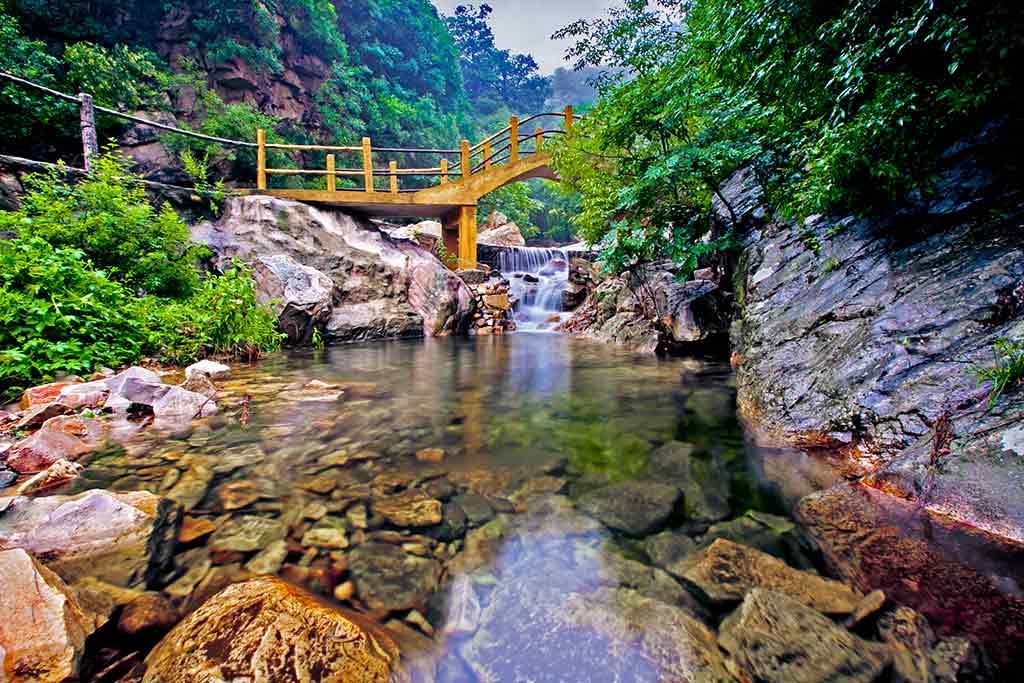 天津避暑胜地梨木台风景区低音号旅游