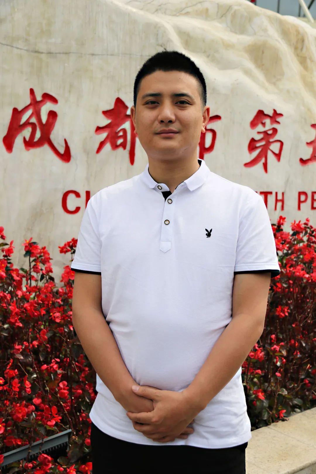 27岁生日后的第30天,陈浩接受紧急指令,随四川省第六批援湖北医疗队