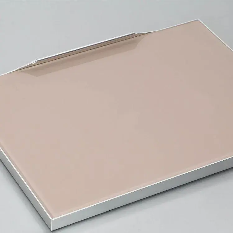 禾田墅知近年火热的烤漆板是什么