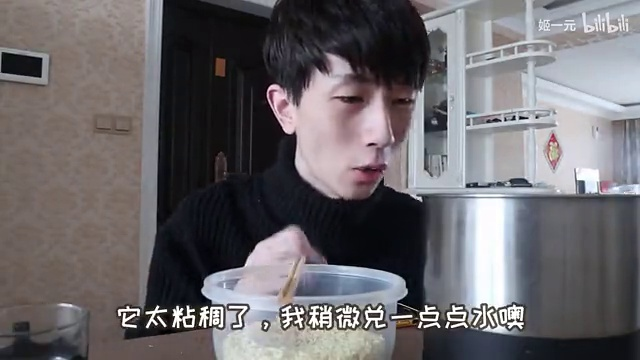 【请勿模仿】小伙用10斤柠檬榨汁泡面，全部吃完当场去世！ - 知乎