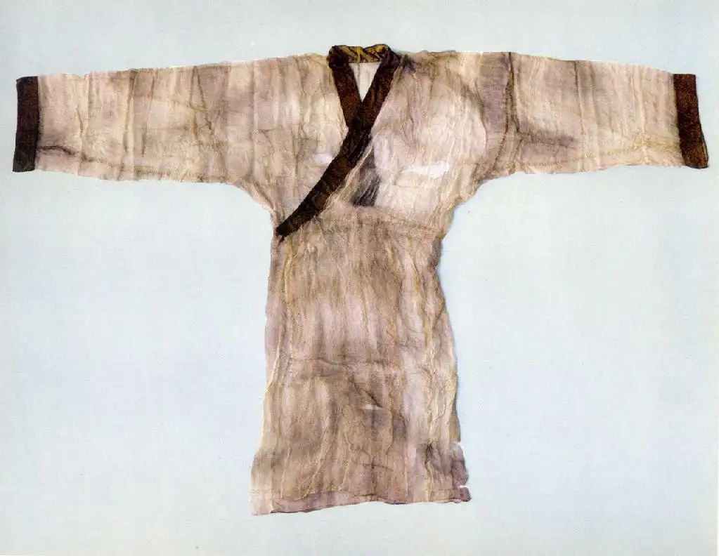 古代人都穿什么，不同阶级的人在服饰面料方面都有哪些讲究？