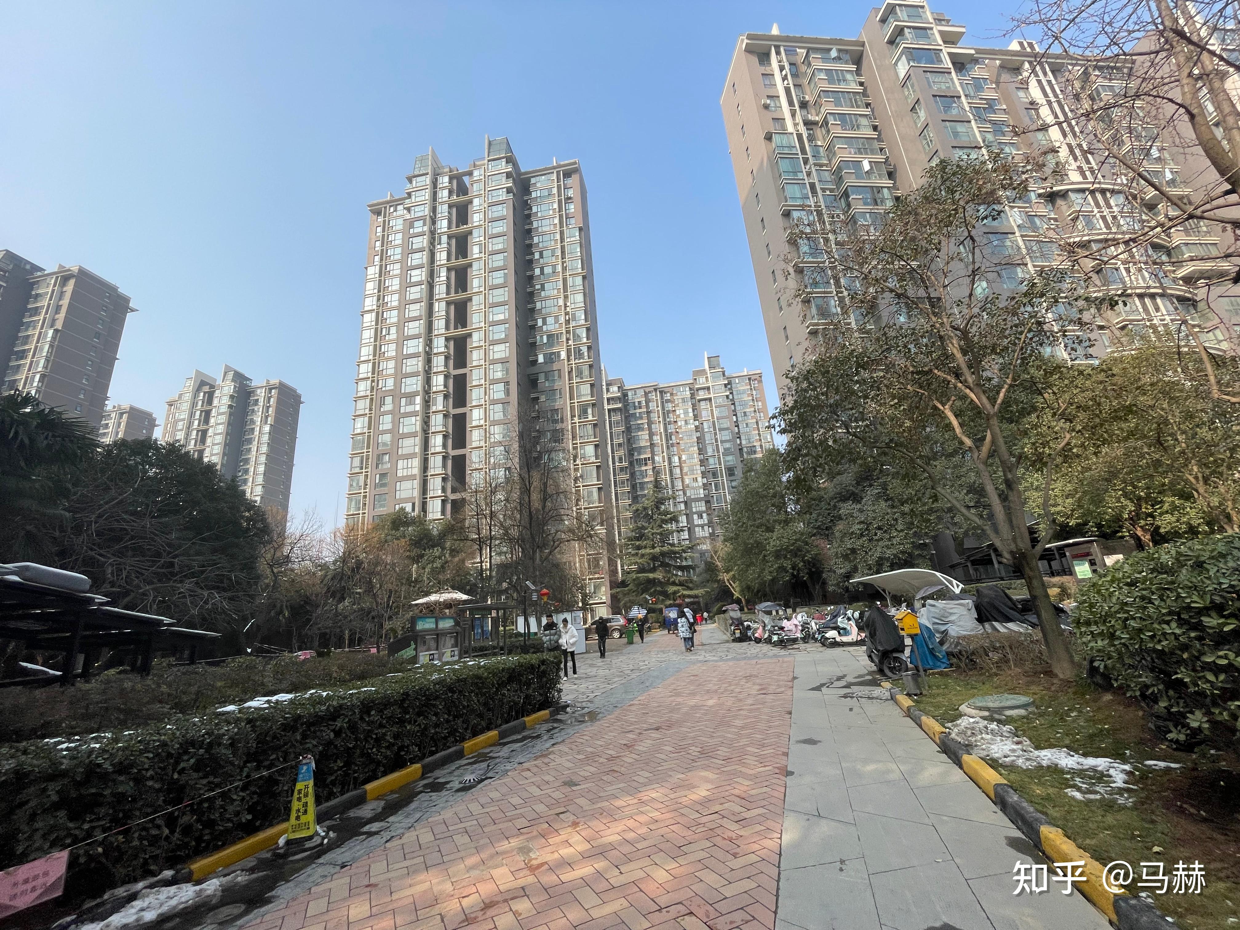 西安小区巡礼之49(绿地世纪城)