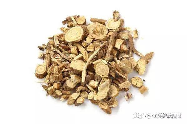 丙酸杆菌还不够 我们需要双管齐下,配合具有杀菌功效的成分将它直接k