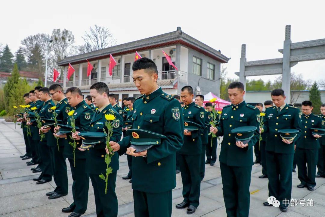 清明寄哀思中部战区部队以多种形式祭奠缅怀革命英烈
