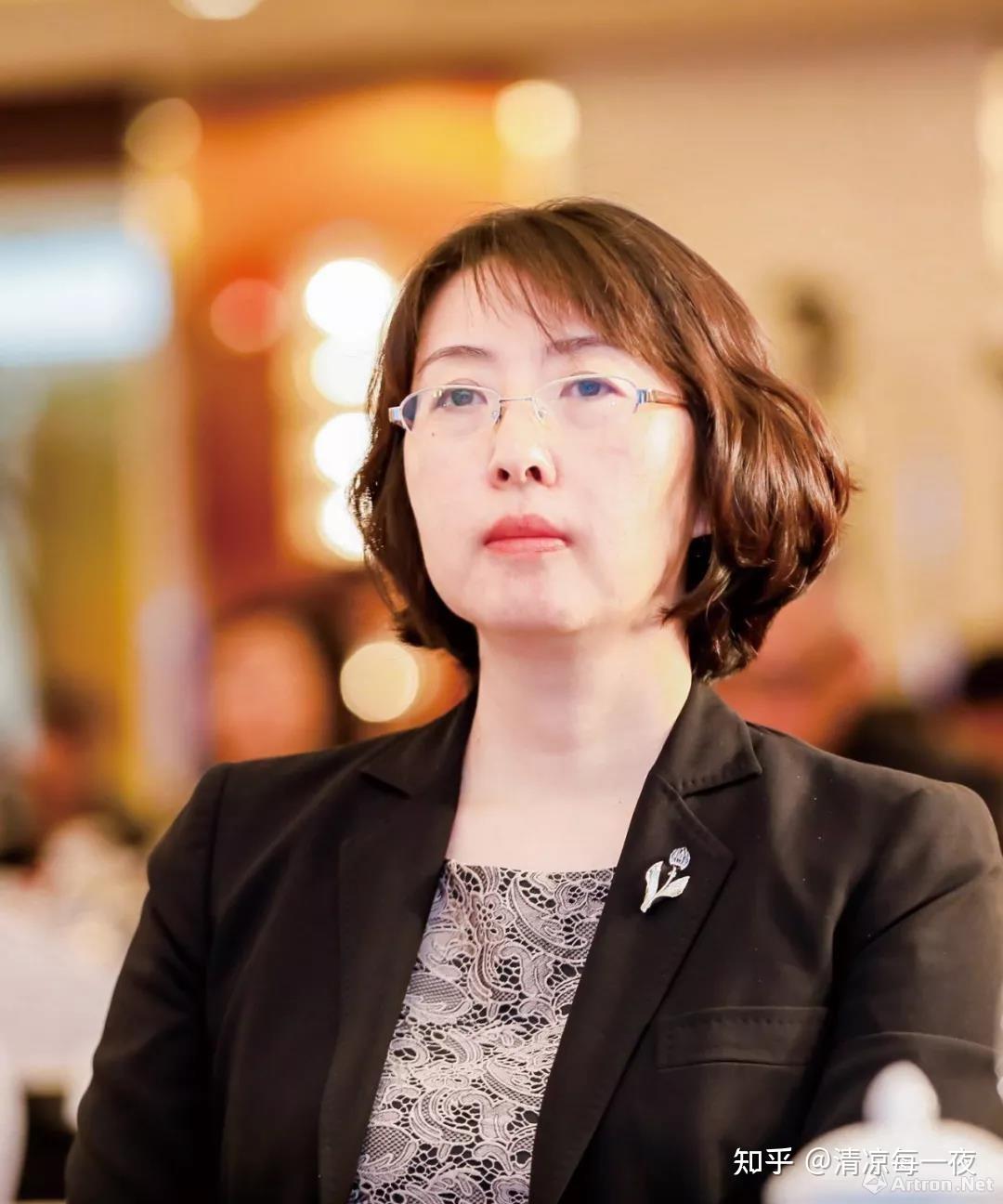 王雁南:1994年,操作齐白石作品《松鹰图》以176万元成交,张大千作品