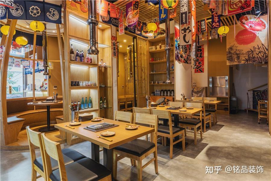 200㎡工装装修日式原木风格烤肉店铺异国风情的用餐体验