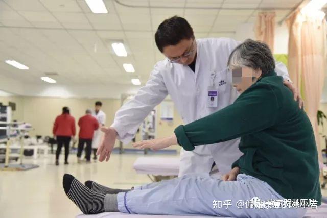 作为一个脑损伤偏瘫患者对康复师的需求